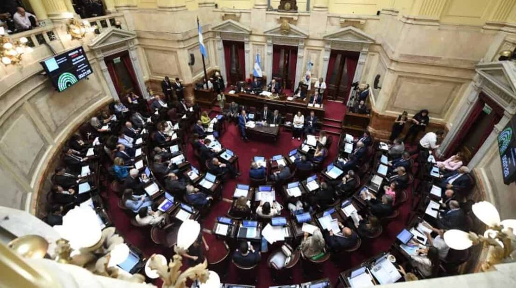Antes del tratamiento en el Senado, el oficialismo debate el impacto de Ficha Limpia en medio de la campaña